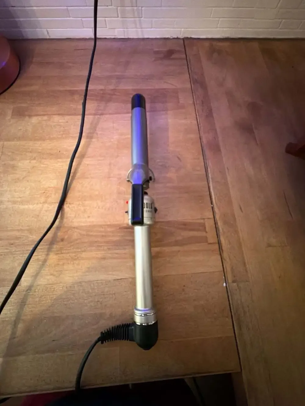 1” Hot Tools Professional HTP05 Curling Iron- works great!